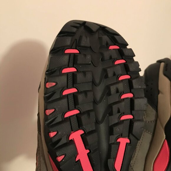 Nike Womens Trail Running Shoe Light Grey Hiking ACG All Trac 6.5 NEW OLD STOCK - Picture 9 of 11